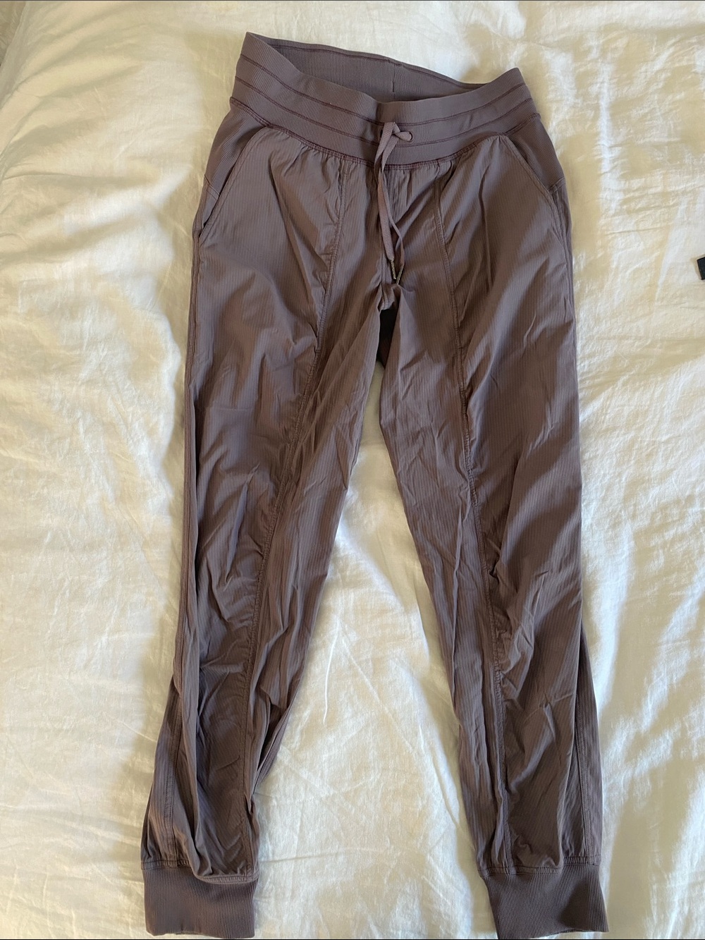 Lululemon Lavender Joggers Size 8